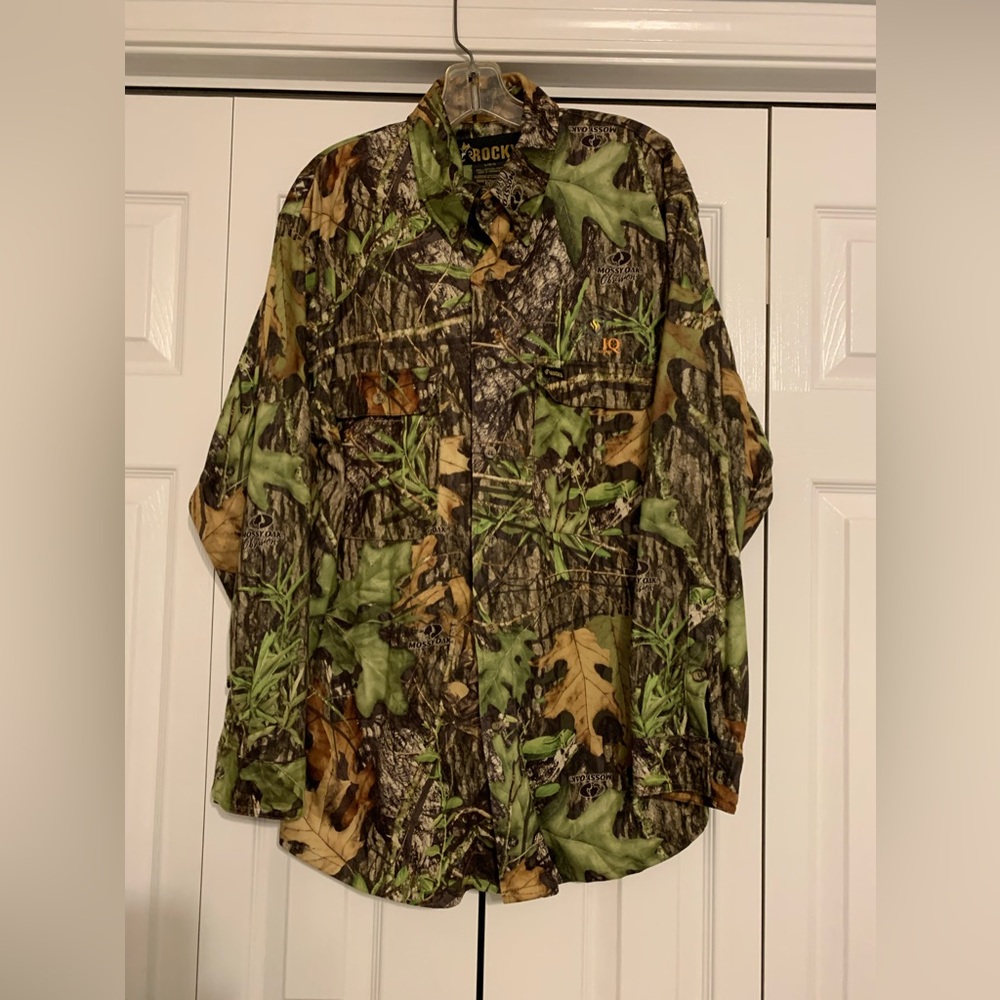 ROCKY MOSSY OAK OBSESSION MENS SIZE LARGE LONG SLEEVE SHIRT.